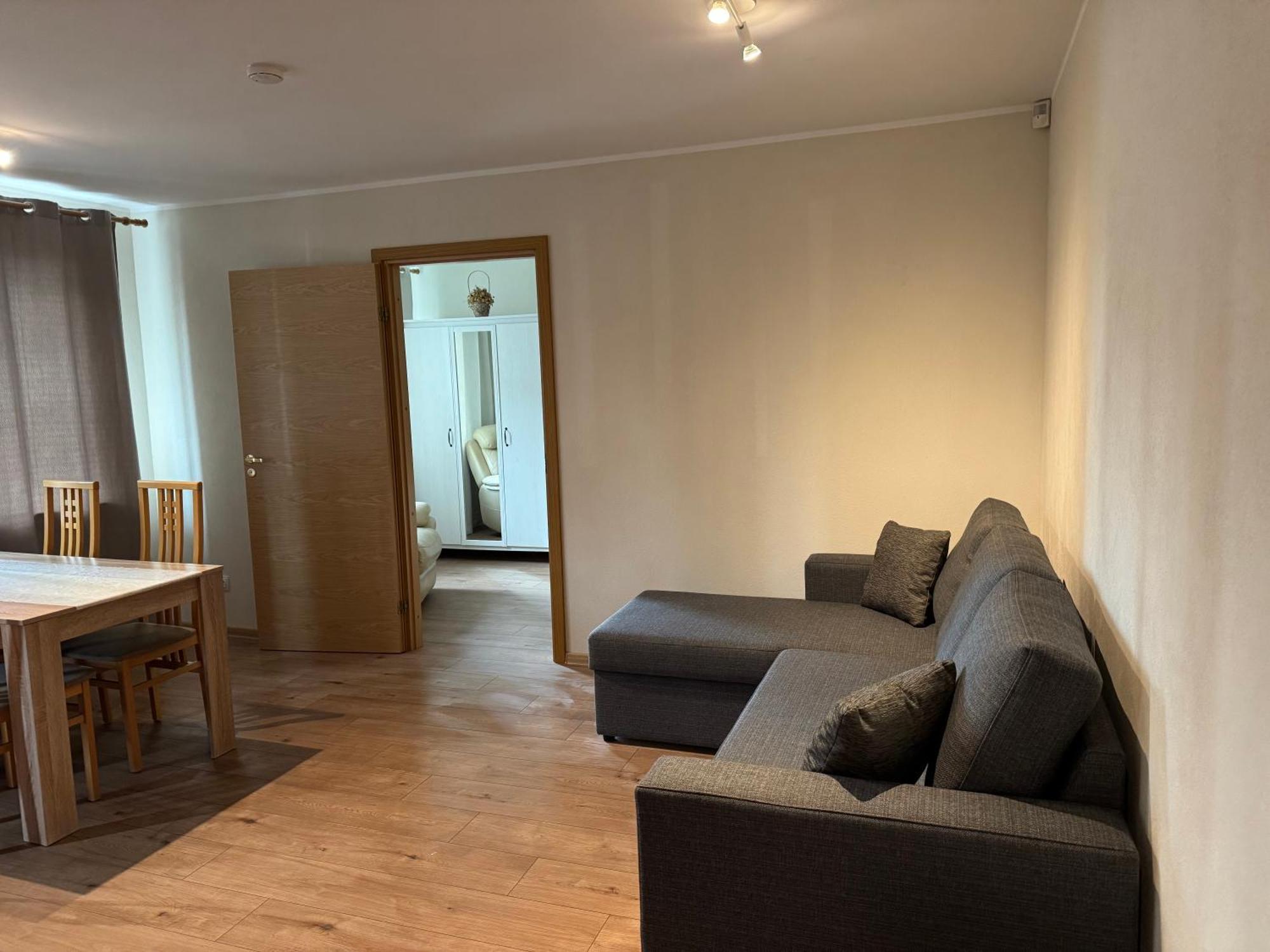 Dikol Two-Room Apartment-Self Check-In & Free Parking Near City Center Reval Exterior foto